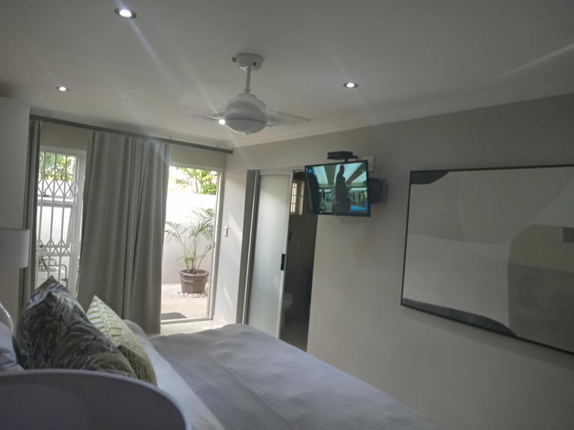 Tropical Beach Boutique Guesthouse Shelly Beach Exterior foto